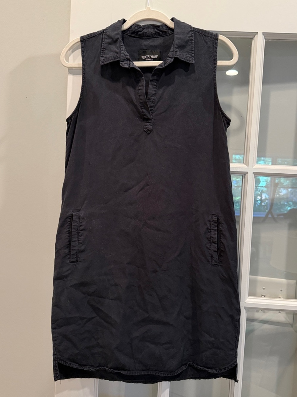 Velvet Heart Sleeveless Midi Dress in Black
